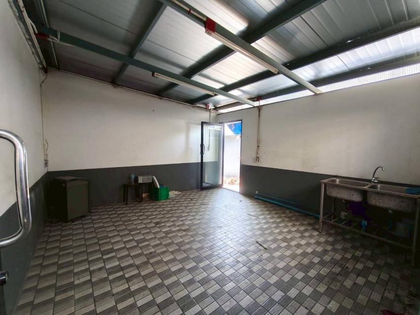 ขายโกดัง บางขุนเทียน พระราม 2 ขนาดเกือบ 1 ไร่ พร้อมออฟฟิศ ที่จอดพร้อมหลังคาพร้อมใช้งาน 15