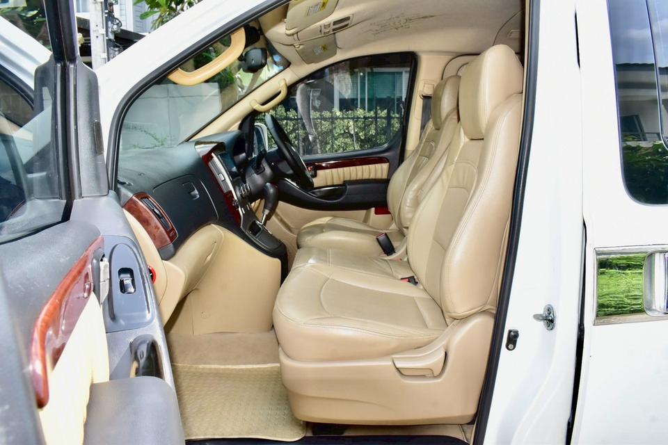 Hyundai Grand Starex 2.5Vip ปี12 11