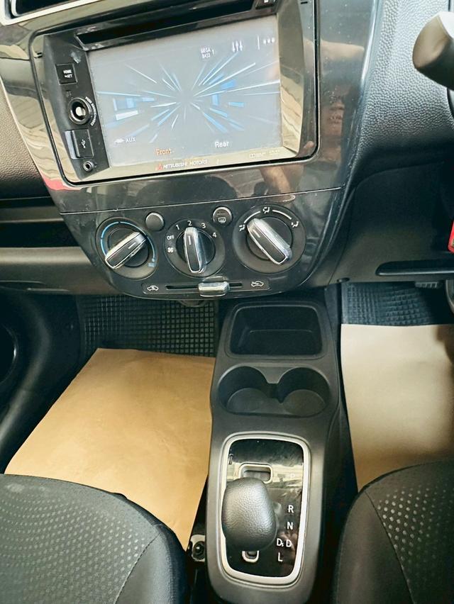 ตัวตึง Eco Car Attrage 1.2GlX ปี2017 รูปที่ 11