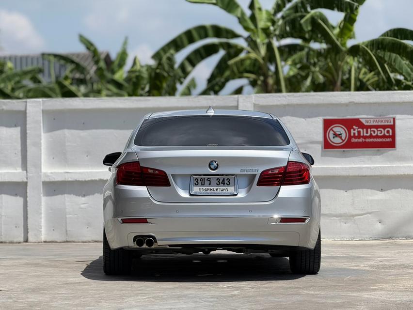 BMW SERIES 5, 528i LUXURY โฉม F10 ปี10-17 ปี2015สีเทา เครื่องยนต์เบนซิน 4 สูบ TwinPower Turbo 218 แรงม้า 🚀🚀 ไมล์แท้ 259,472 km. พร้อมป้ายทะเบียน✅✅ รูปที่ 5