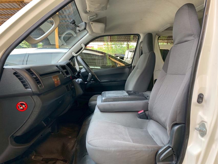 รหัสรถ PJP5948 2014 TOYOTA HIACE 3.0 GL M/T 15