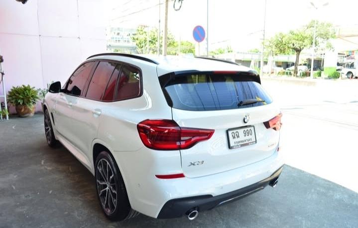 BMW X3 สีขาว สภาพใหม่ๆ 5