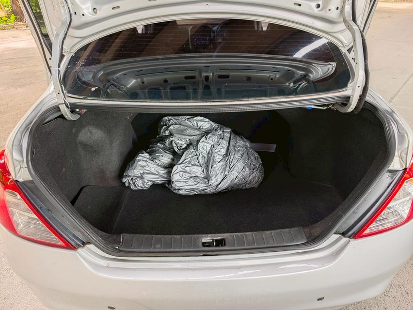 Nissan Almera 1.2 E AT ปี 2015 18