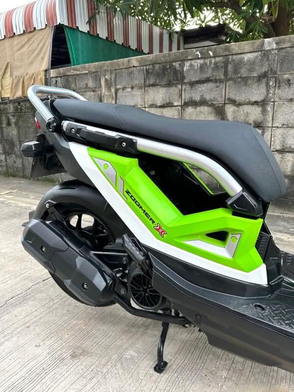 Honda Zoomer X สีเขียวสวย 3