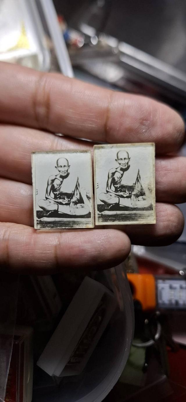พระบ้านเก็บเก่ารูปภาพปู่ศุขเก่าๆก่อนปี 2500บานละ 6500บาท