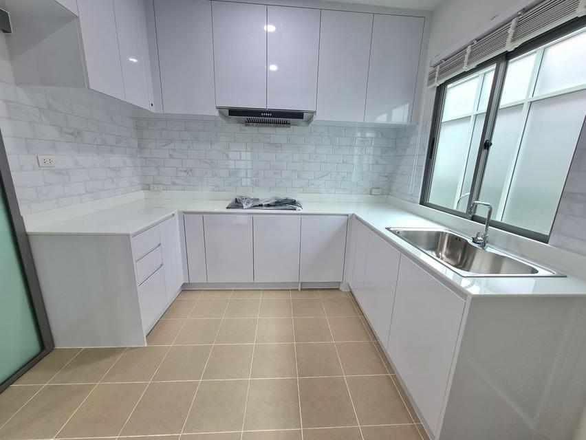 Luxury detached house for rent in Perfect Place Rama 9 - Krungthep Kreetha 10