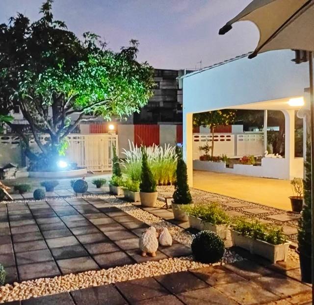 ให้เช่าบ้านเดี่ยว 102ตร.ว. อิมแพ็ค แจ้งวัฒนะ 30-38 เซ็นทรัลแจ้งวัฒนะ 2.3 กม.4นอน 2น้ำ 2คัน 3แอร์ รถไฟฟ้าเมืองทองธานี500ม 5