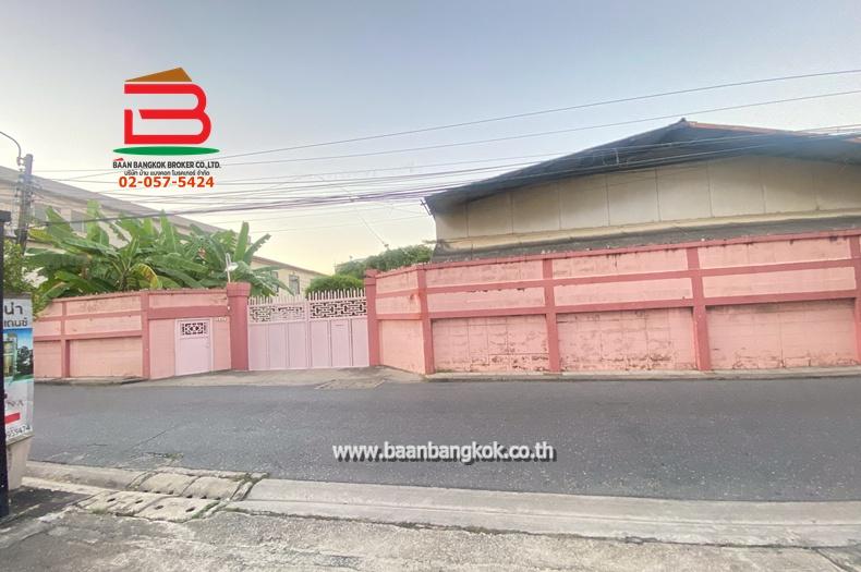 ที่ดินพร้อมบ้าน ซอยสาธุประดิษฐ์ 12 เนื้อที่ 306 ตรว. (ใกล้เซ็นทรัล พระราม 3) ถนนสาธุประดิษฐ์ แขวงทุ่งวัดดอน เขตสาทร 1