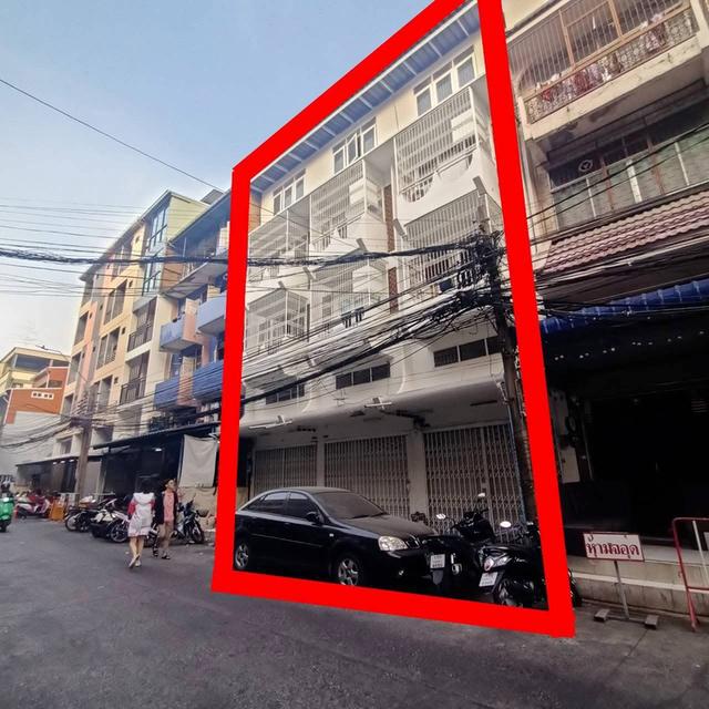 ขายอาคารพาณิชย์ 3 คูหา 4 ชั้น – ทำเลทอง ย่านรัชดาภิเษก ใกล้ MRT พระราม 9 1