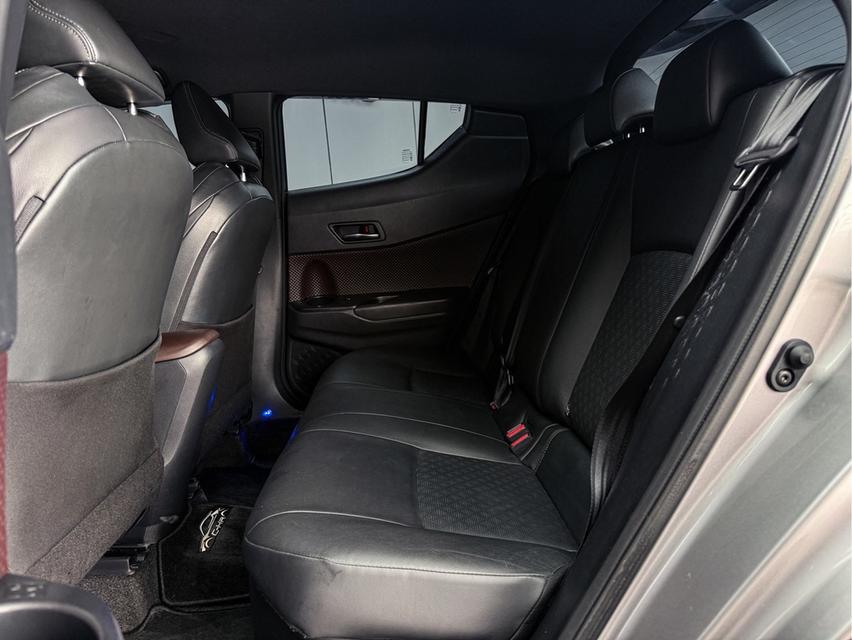 รหัสรถ WRT9759 2018 TOYOTA CHR, 1.8 HV Hi 14