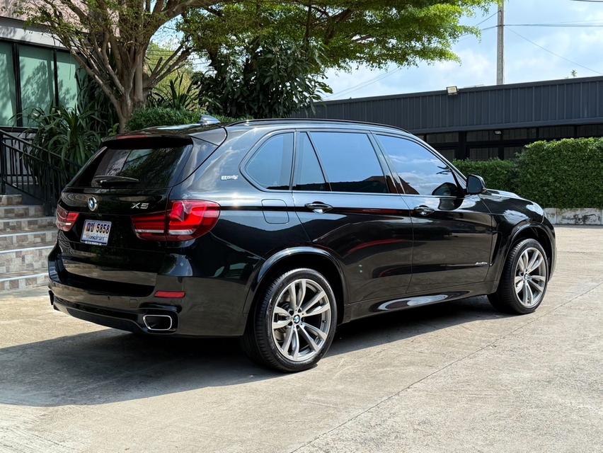 2017 BMW X5 F15 MSPORT รถมือเดียวออกป้ายแดง รถวิ่งน้อย รถเข้าศูนย์ทุกระยะ รถไม่เคยมีอุบัติเหตุครับ 3