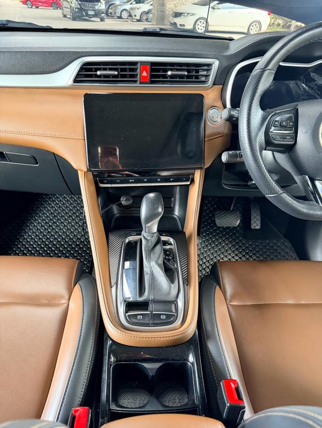 2022 MG ZS 1.5 X+ Sunroof AT รถสวย มือเดียวป้ายแดง ไมล์น้อย รุ่นท๊อป ออปชั่นครบ พร้อม Sunroof รูปที่ 12