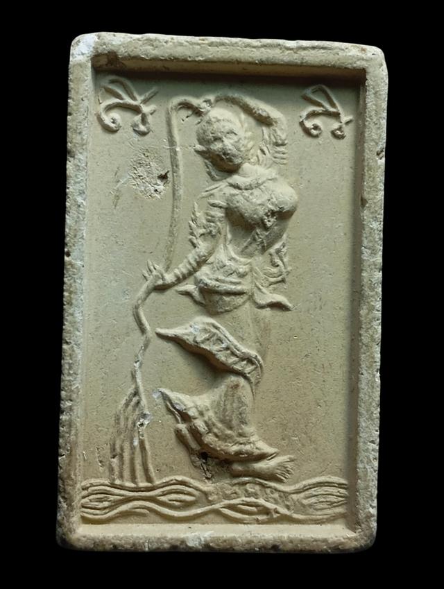 พระสมเด็จพิมพ์แหวกม่าน หลวงพ่อกวย หลังพระแม่ธรณีบีบมวยผม ปี 2543 #1ออกวัดซับลำใย หลวงปู่หมุนปลุกเสกขนาดองค์พระ กว้าง 2.2 สูง 3.5 เซนติเมตร