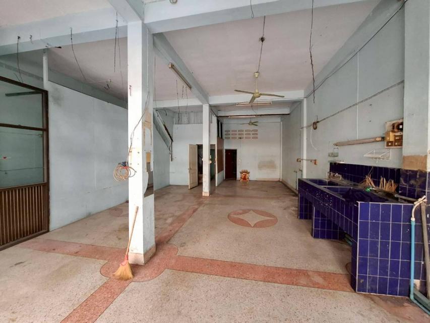 โอกาสทอง ขายตึกแถว 3 ชั้น 2 คูหา ซอยเพชรเกษม 77-4 เข้าซ.140ม. 38 ตรว. โครงสร้างแข็งแรง ใกล้ Big C และ ม.เอเชียอาคเนย์ รี 4