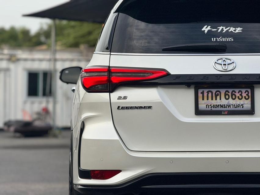 TOYOTA FORTUNER Wagon 4dr Legender 7st Auto 6spRWD 2.8DCT 4WD Y2021 สีขาว ออโต้  9