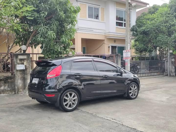 Ford Fiesta ขายด่วน 3