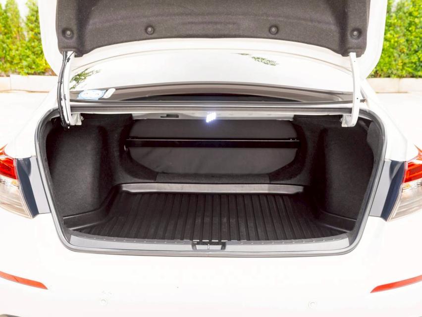 Honda Civic 1.5 Turbo EL+ ปีจด 2022 13