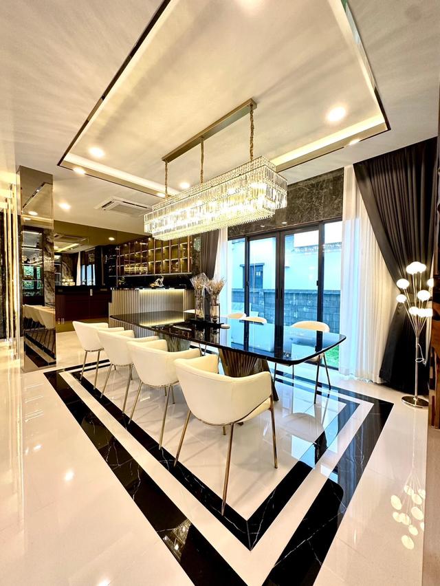 U1425 ให้เช่าบ้านเดี่ยว2ชั้น บ้านหรู โครงการ The City ปิ่นเกล้า-บรมฯ2 บ้านพร้อมเฟอร์ครบ ทำเลดีเดินทางสะดวก ติดถนนใหญ่ และตลาด 3