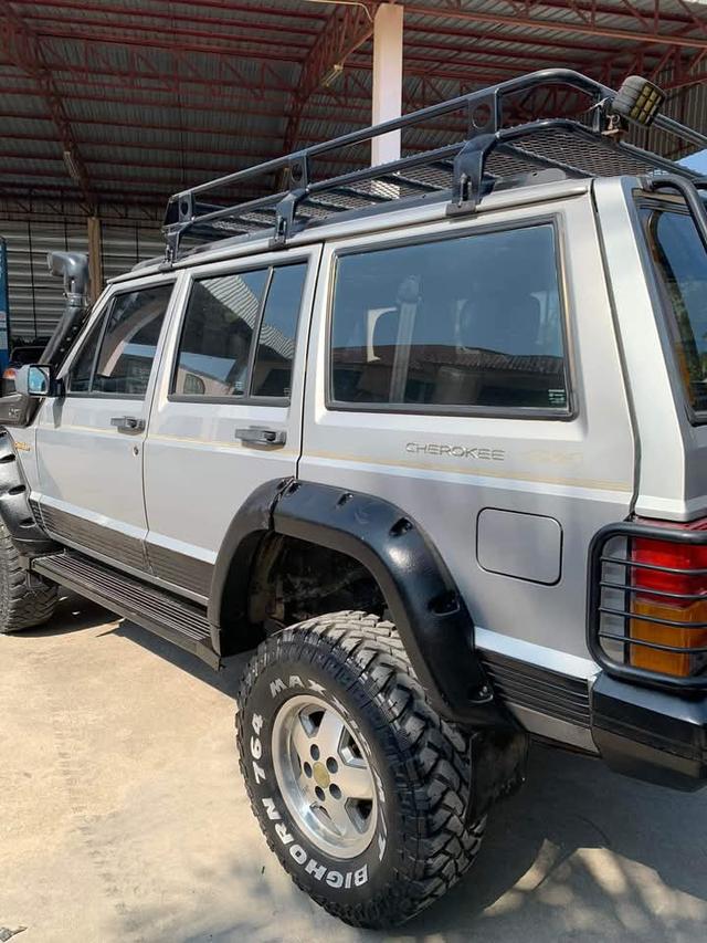 ขาย Jeep Cherokee 2