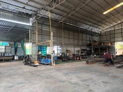 ขายโรงงานพร้อมบ้านศรีราชา พื้นที่ 360 ตรว. โกดังมีขนาด980ตรม. มีบ้าน 2 หลัง พื้นที่สีเหลือง 4