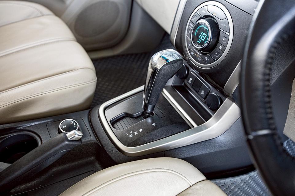 CHEVROLET TRAILBLAZER 2.8 LTZ 4WD ปี 2013 สึขาว ดีเซล 7 ที่นั่ง 19
