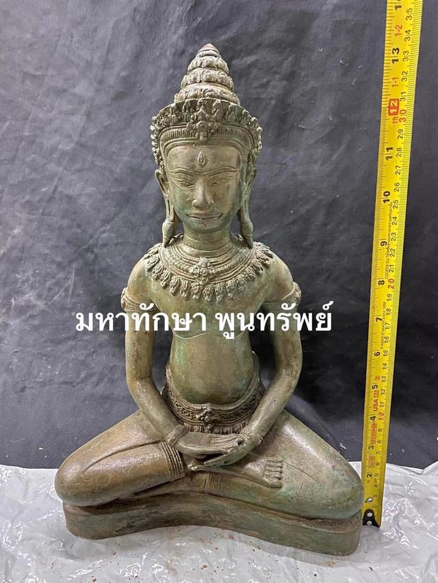 พระลพบุรีสำริดเก่าโบราณ