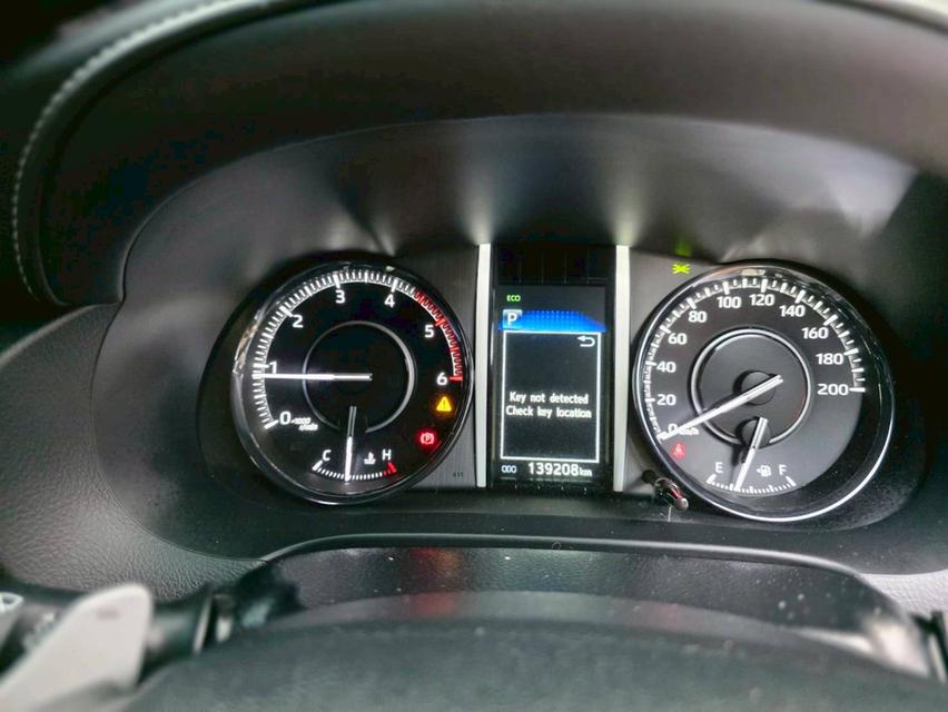 TOYOTA FORTUNER 2.8 LEGENDER 4WD ปี 2021 10