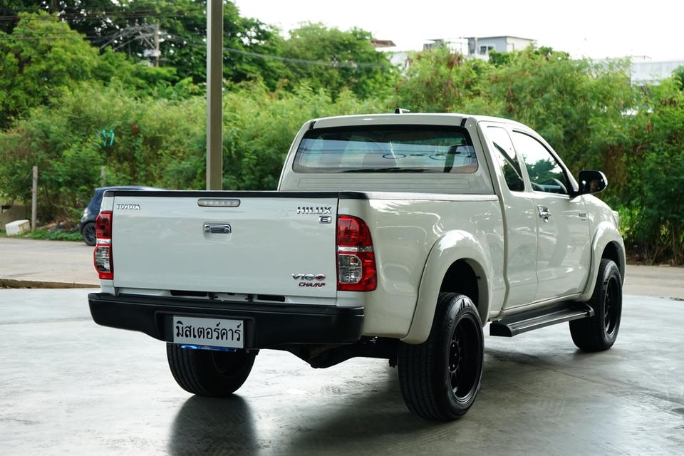 2015 TOYOTA VIGO 2.5E PRERUNNER
