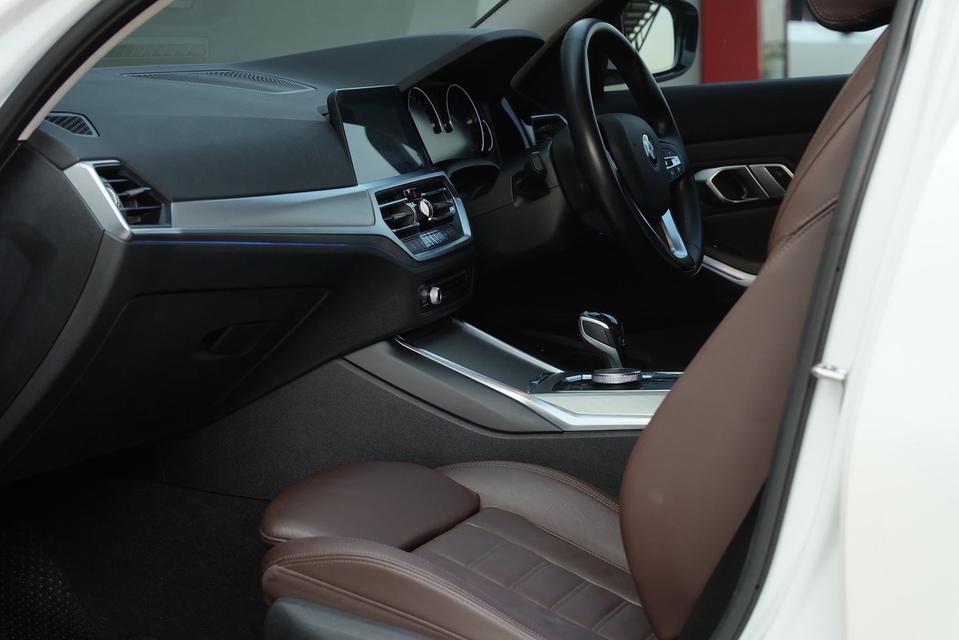BMW 320d Sport G20 ปี 2020 มือเดียวป้ายแดง ไม่เคยเกิดอุบัติเหตุ เลขไมล์ 110,000km แท้ รูปที่ 13
