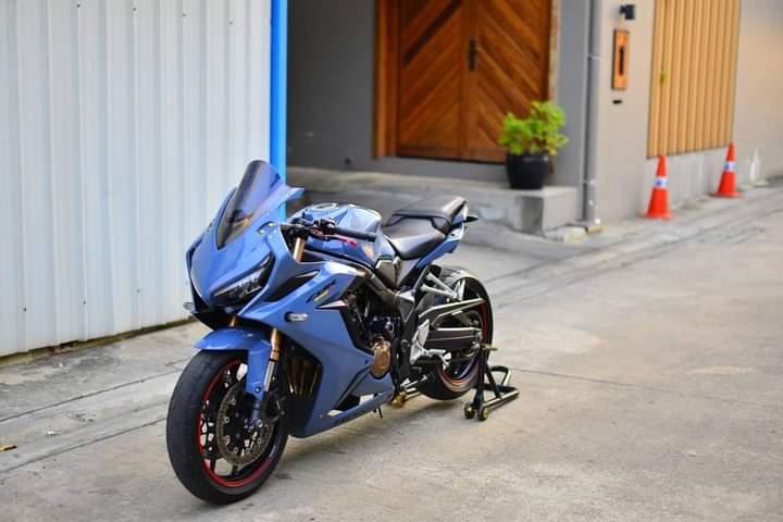 Honda cbr650 สีสวย 2