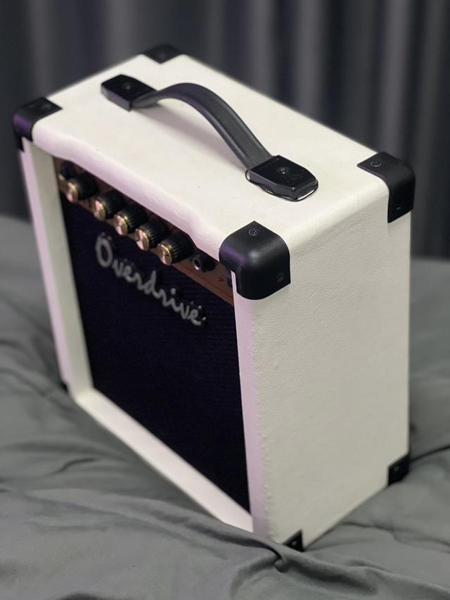 แอมป์กีต้าร์ Overdrive EA-15 สีขาว มือสองสภาพดี