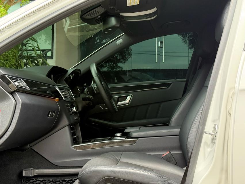 2014 BENZ E250 AMG DYNAMIC รถมือเดียวออกศูนย์ BENZ THAILAND รถวิ่งน้อย ประวัติศูนย์ครบ ไม่มีอุบัติเหตุครับ 13