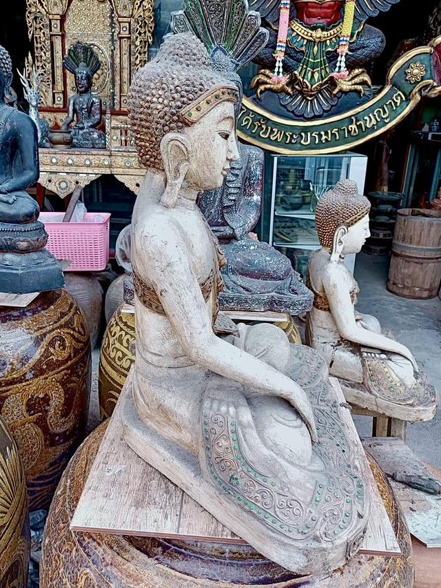 พระไม้มันดาเลย์ พระไม้โบราณ ศิลปะพม่า พระพุทธรูปไม้แกะสลัก