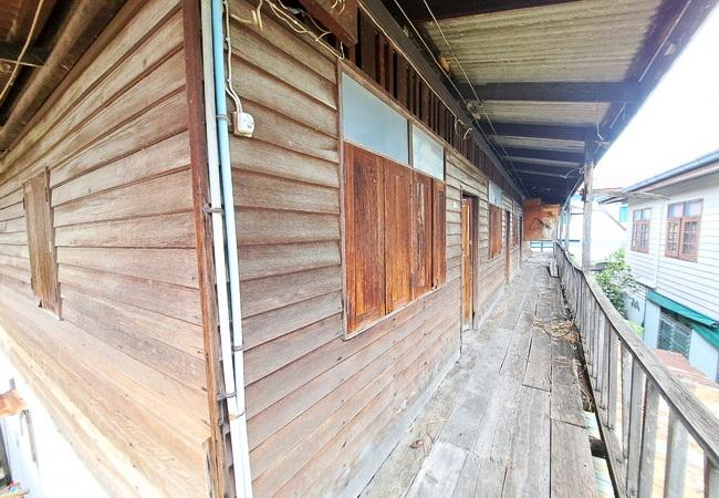 ขายที่ดิน ซอยสุขสวัสดิ์ 40 เขตราษฎร์บูรณะ กรุงเทพ เนื้อที่ 69 ตร.ว. พร้อมสิ่งปลูกสร้าง 7