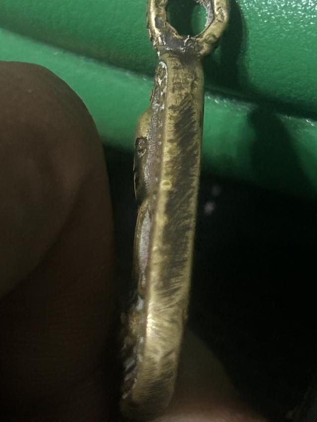 เหรียญหล่อหลวงพ่อเงินวัดบางคลานหลังหนังสือพิมจัมโบรุ่น1 รูปที่ 3