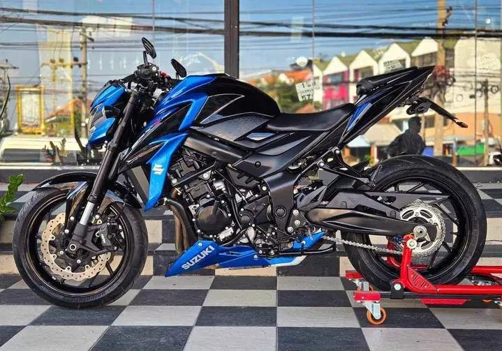 2019 Suzuki GSX750 4