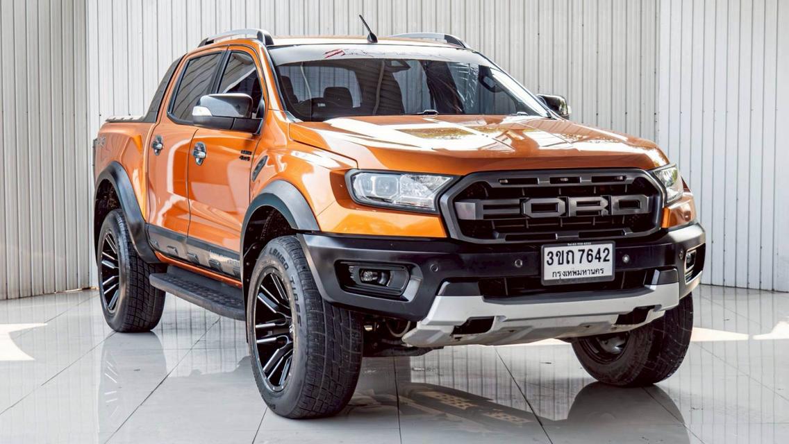 FORD RANGER 3.2 WILDTRAK 4WD ปี 2018 สีส้ม โฉม DOUBLE CAB