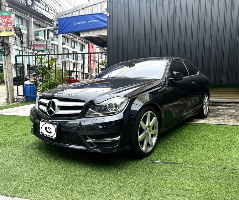 MERCEDES BENZ C180 Coupe' AMG ปี2013/15 2 ประตู เบาะหนังแดง ออกศูนย์ไทย