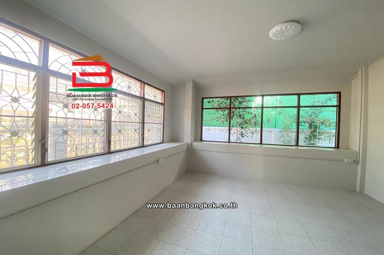 ให้เช่า บ้านเดี่ยว เนื้อที่ 117 ตร.ว. สวนพงษ์เพชร ซอย 2 (ซอยแจ้งวัฒนะ 43) ถนนแจ้งวัฒนะ ตำบลคลองเกลือ อำเภอปากเกร็ด นนทบุรี 8