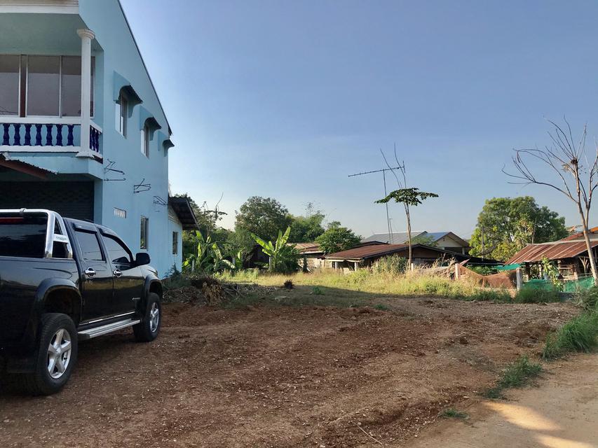 ขายบ้านปูนสองชั้นพร้อมที่ดิน ติดถนนลาดยาง สายใหม่ วิเชียรบุรี-เพชรบูรณ์ 3