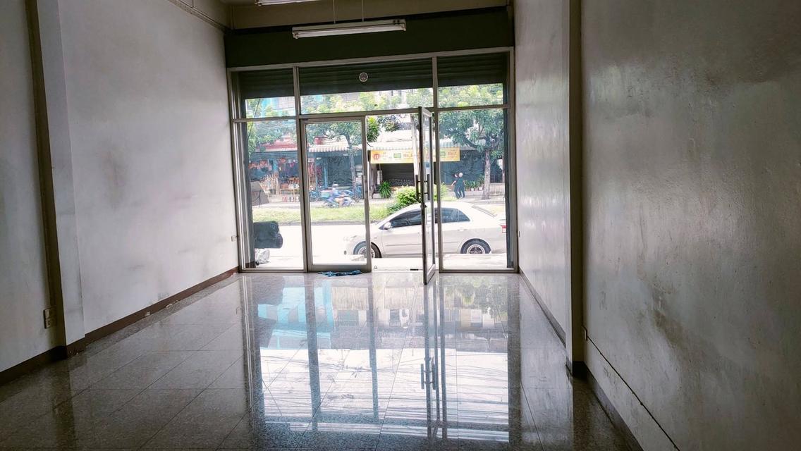 อาคารพาณิชย์นวมินทร์ 28 4