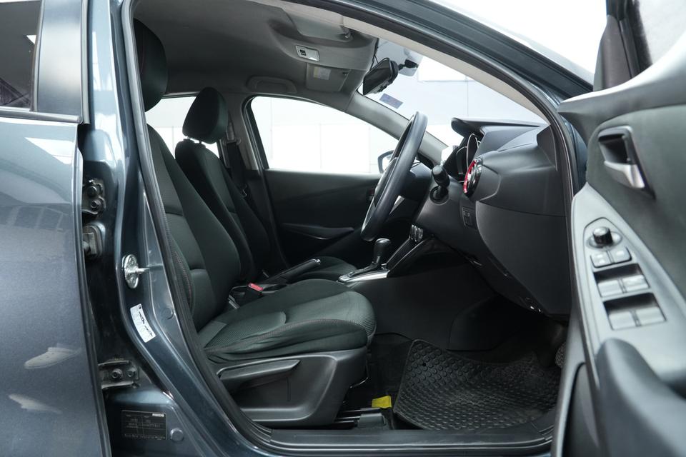 2015 MAZDA,2 1.3 HIGH 4ประตู  สีเทา ไมล์ 208771 กม. 12
