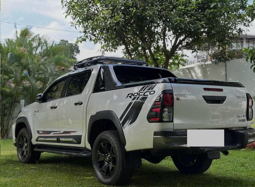 Toyota revo Rocco 4wd 2.8 ปี2019