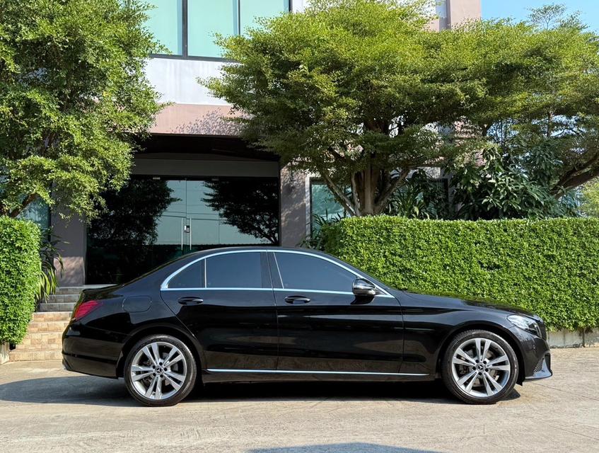 2020 BENZ C220D W205 รถออกศูนย์ BENZ THAILAND รถวิ่งน้อย เข้าศูนย์ทุกระยะ ไม่เคยมีอุบัติเหตุครับ รูปย่อยที่ 2