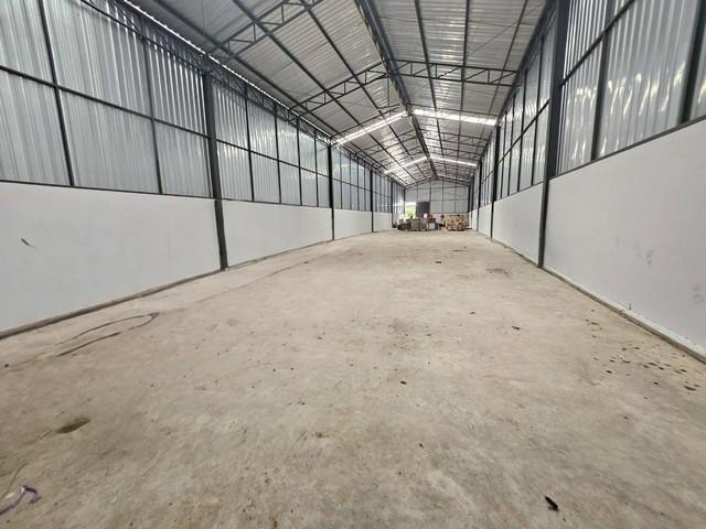 ให้เช่าโกดังบ้านบึงชลบุรี ผังม่วงลาย ต.หนองชาก อ.บ้านบึง จ.ชลบุรี พื้นที่ 500 ตรม.เก็บสินค้า, ศูนย์กระจายสินค้า, 3