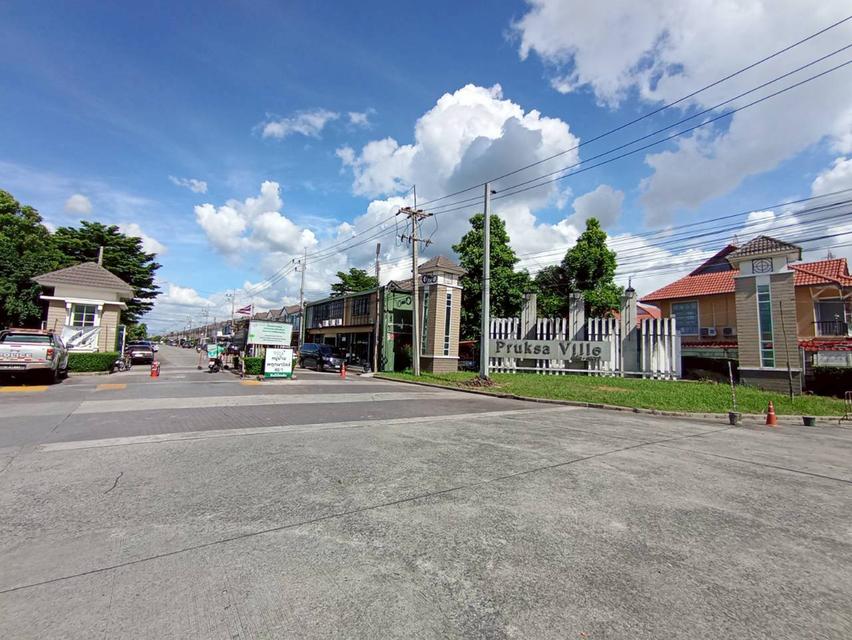 ขายบ้านทาวน์เฮ้าส์ 2 ชั้น หลังริม หมู่บ้านพฤกษาวิลล์46/1 คลอง3 คลองหลวง 3