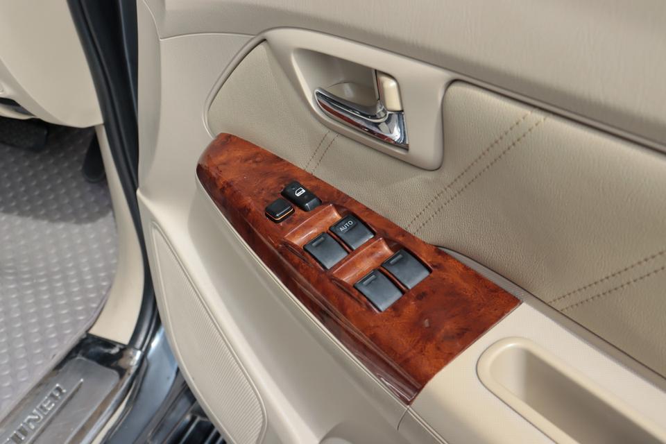 2005 FORTUNER 2.7V 12