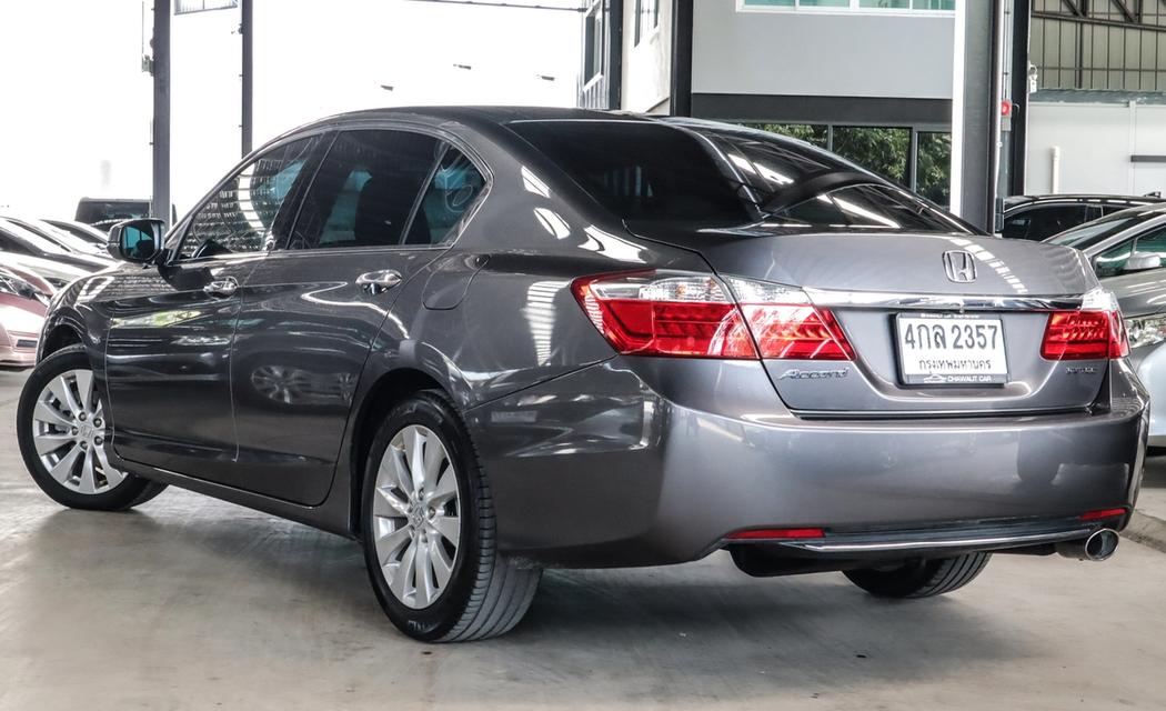 ปี2015 HONDA ACCORD 2.0EL 15