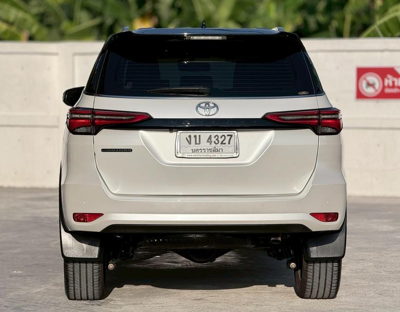 Toyota Fortuner 2.4Commanedr ปี22 รูปที่ 5