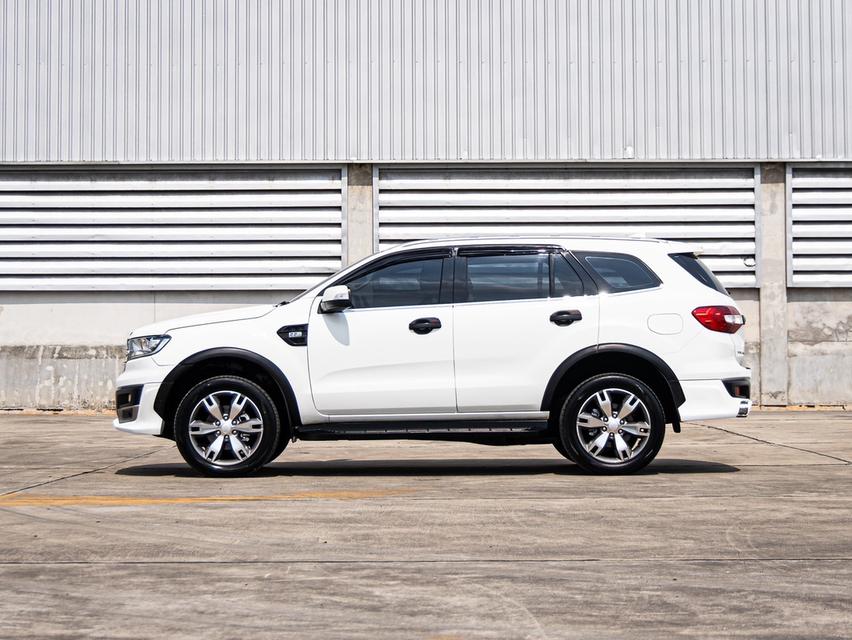 Ford Everest รถ7ที่นั่ง 3